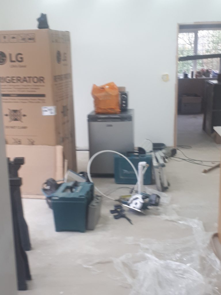 howdens kitchen Installer, Howdens Kitchen Installation, CL Joinery