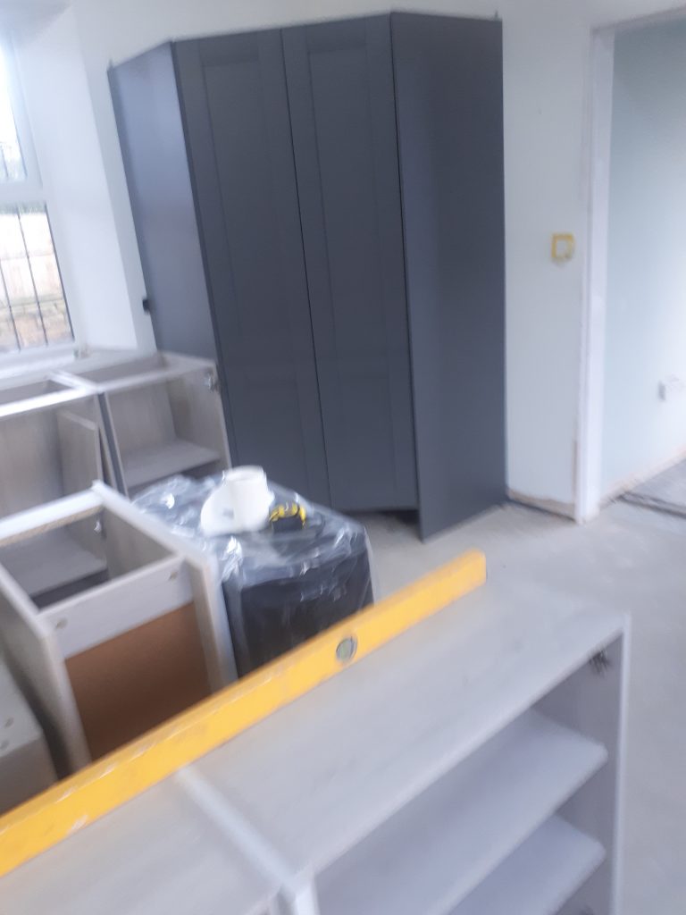 howdens kitchen fitter, Howdens Kitchen, CL Joinery