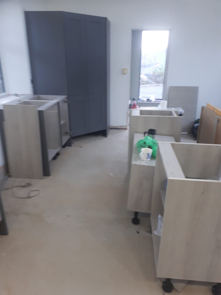 howdens kitchen Installer, Howdens Kitchen Installation, CL Joinery