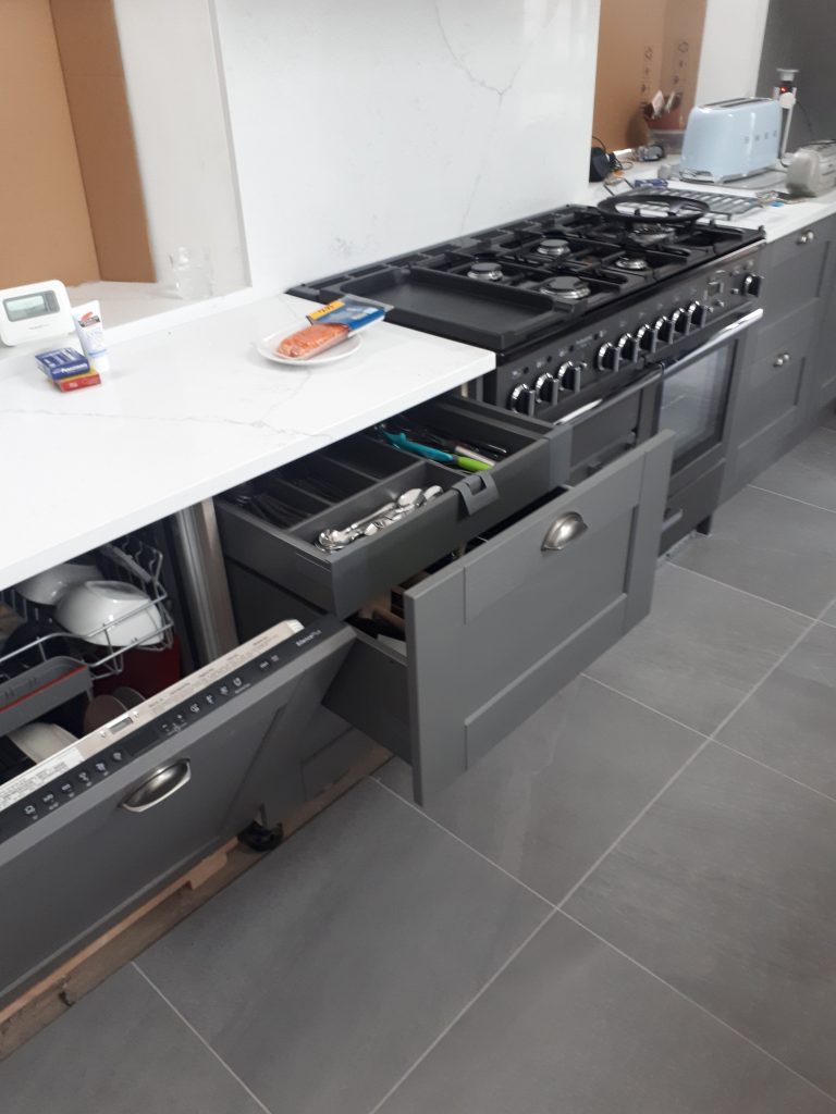 howdens kitchen Installer, Howdens Kitchen Installation, CL Joinery