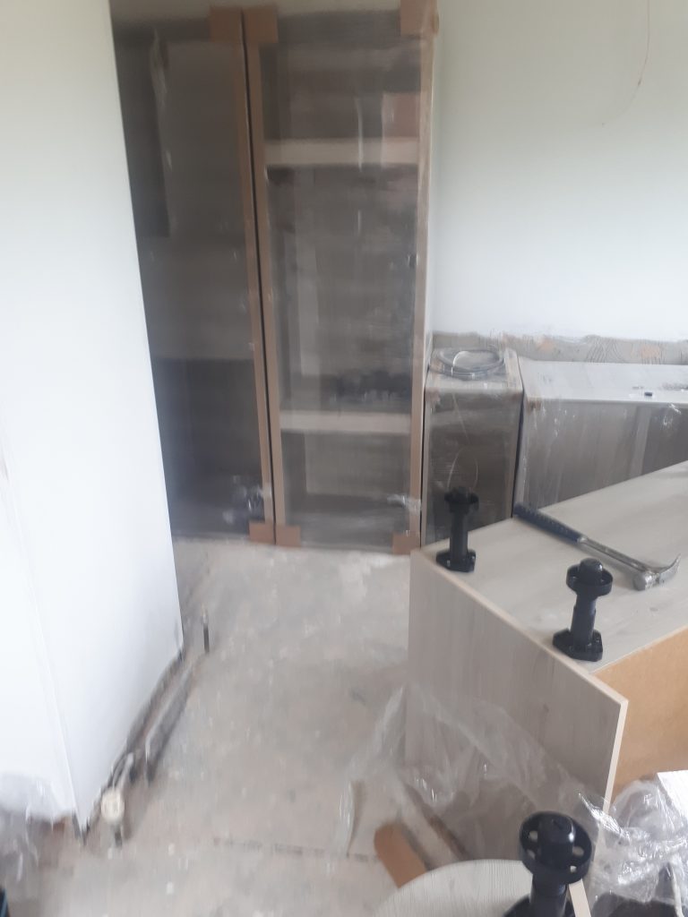 Howdens handleless Kitchen, Howdens Handleless Kitchen Cabinets, CL Joinery