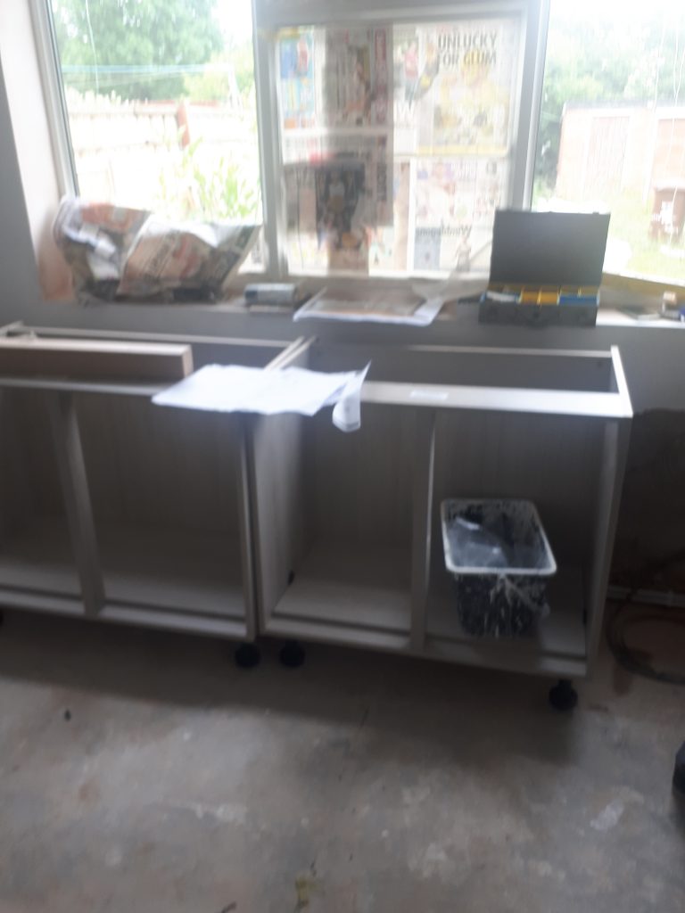 Howdens handleless Kitchen, Howdens Handleless Kitchen Cabinets, CL Joinery