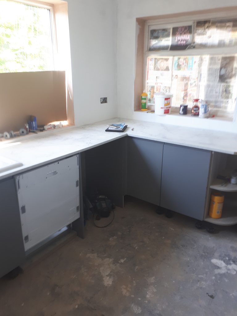 Howdens handleless Kitchen, Howdens Handleless Kitchen Cabinets, CL Joinery