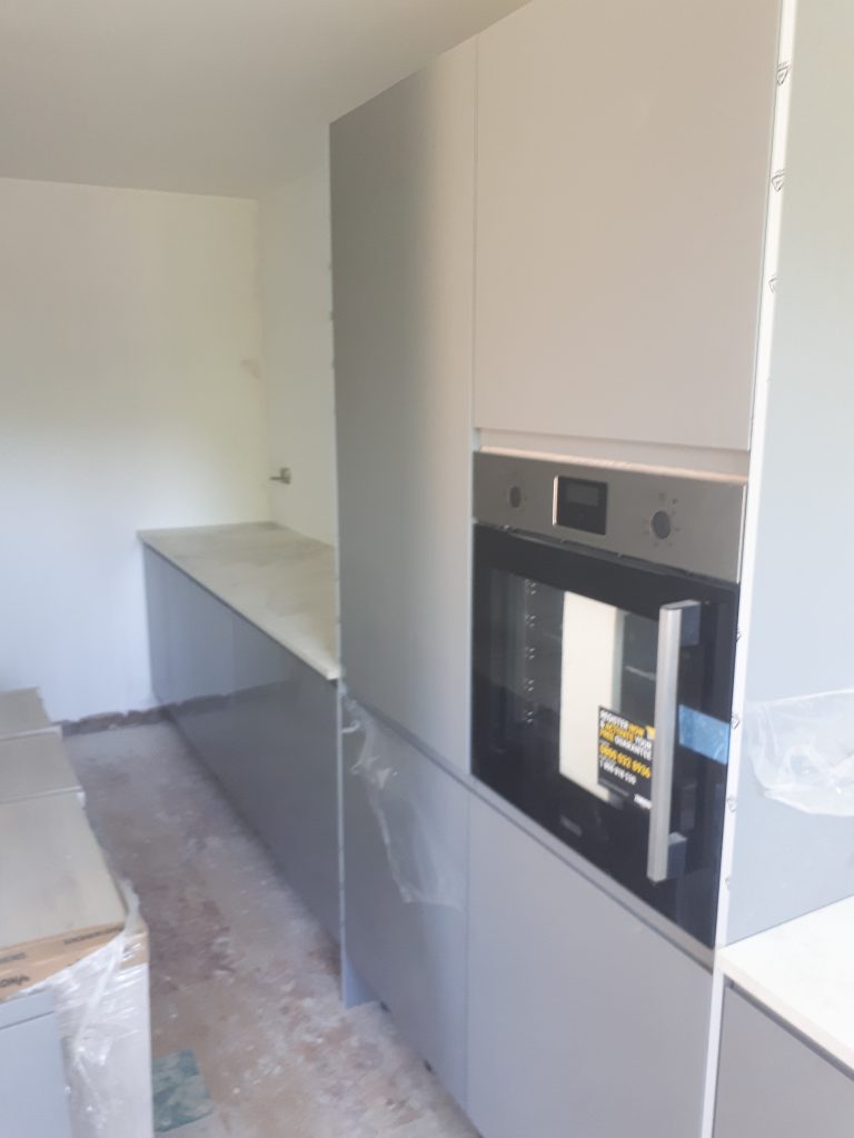 Howdens handleless Kitchen, Howdens Handleless Kitchen Cabinets, CL Joinery