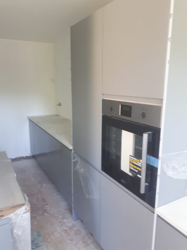 Howdens handleless Kitchen, Howdens Handleless Kitchen Cabinets, CL Joinery