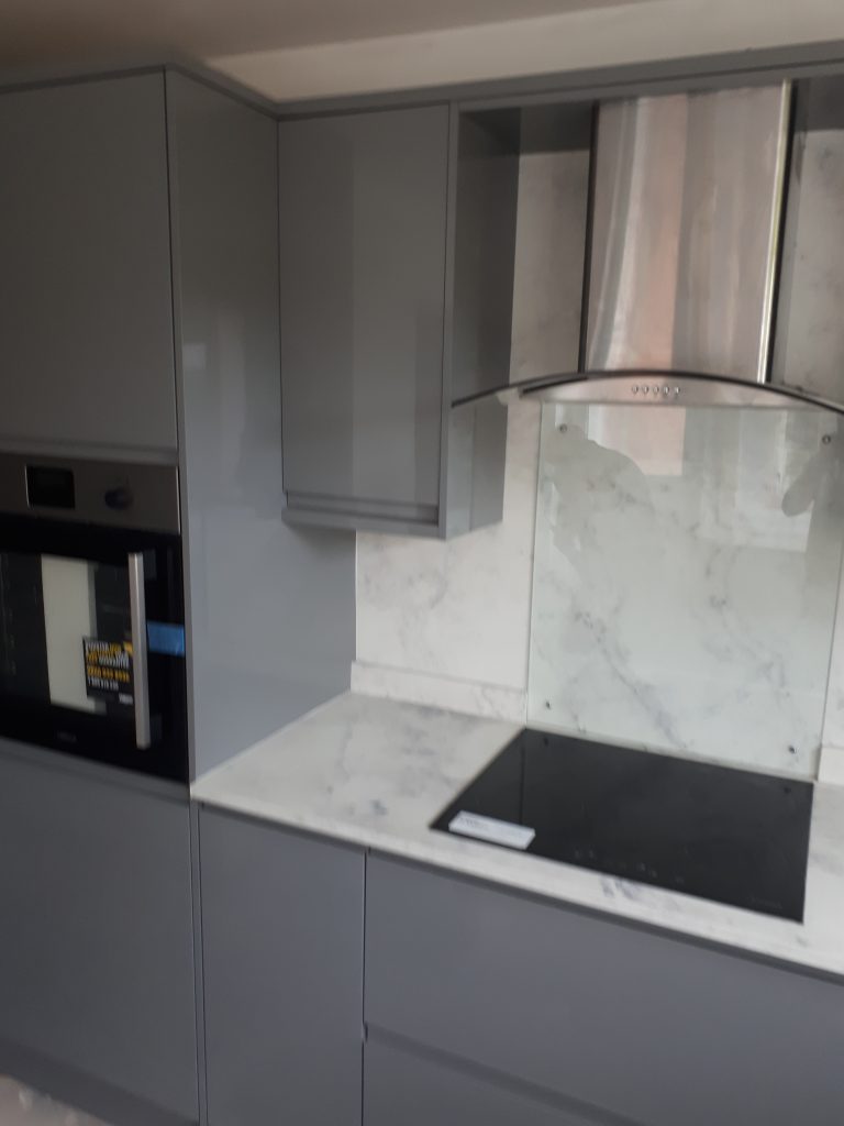 Howdens handleless Kitchen, Howdens Handleless Kitchen Cabinets, CL Joinery