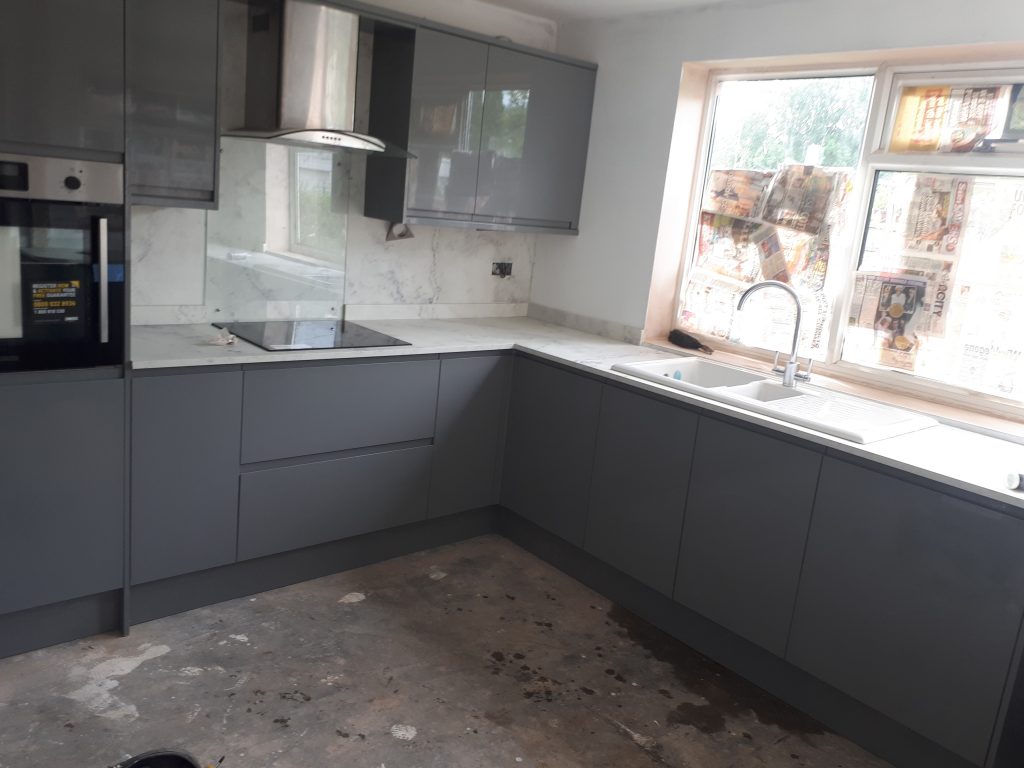 Howdens handleless Kitchen, Howdens Handleless Kitchen Cabinets, CL Joinery