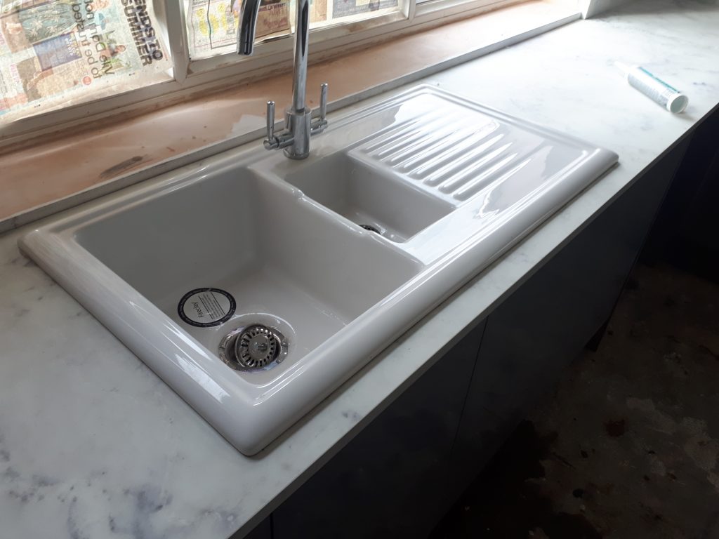 Howdens Porcelain Kitchen Sink installed by CL Joinery
