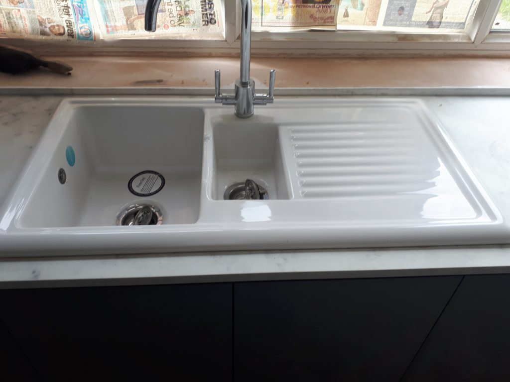 Howdens Porcelain Kitchen Sink installed by CL Joinery