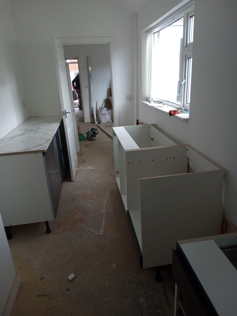 Howdens Flat Pack Kitchen Cabinets