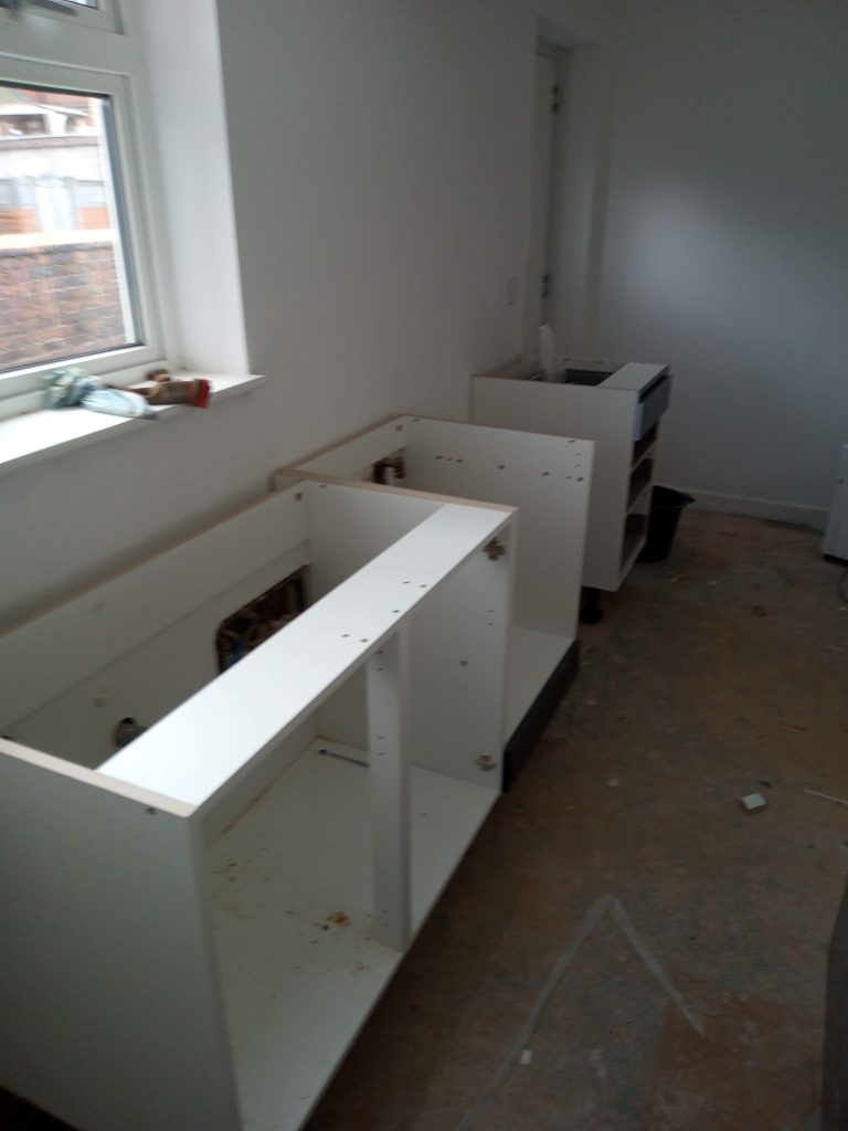 Howdens Flat Pack Kitchen Cabinets